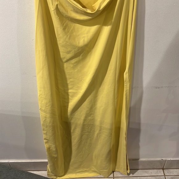 Susana Monaco one shoulder cut out lemon zest maxi Dress - Picture 4 of 11